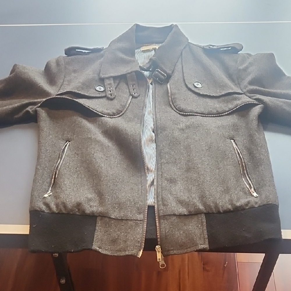 Men's Gray Jacket